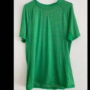 Lululemon Mens Tee - Large